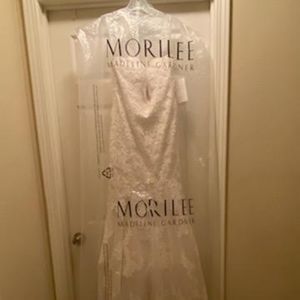Never worn wedding dress